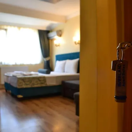 Riverland Apart Suites Aparthotel